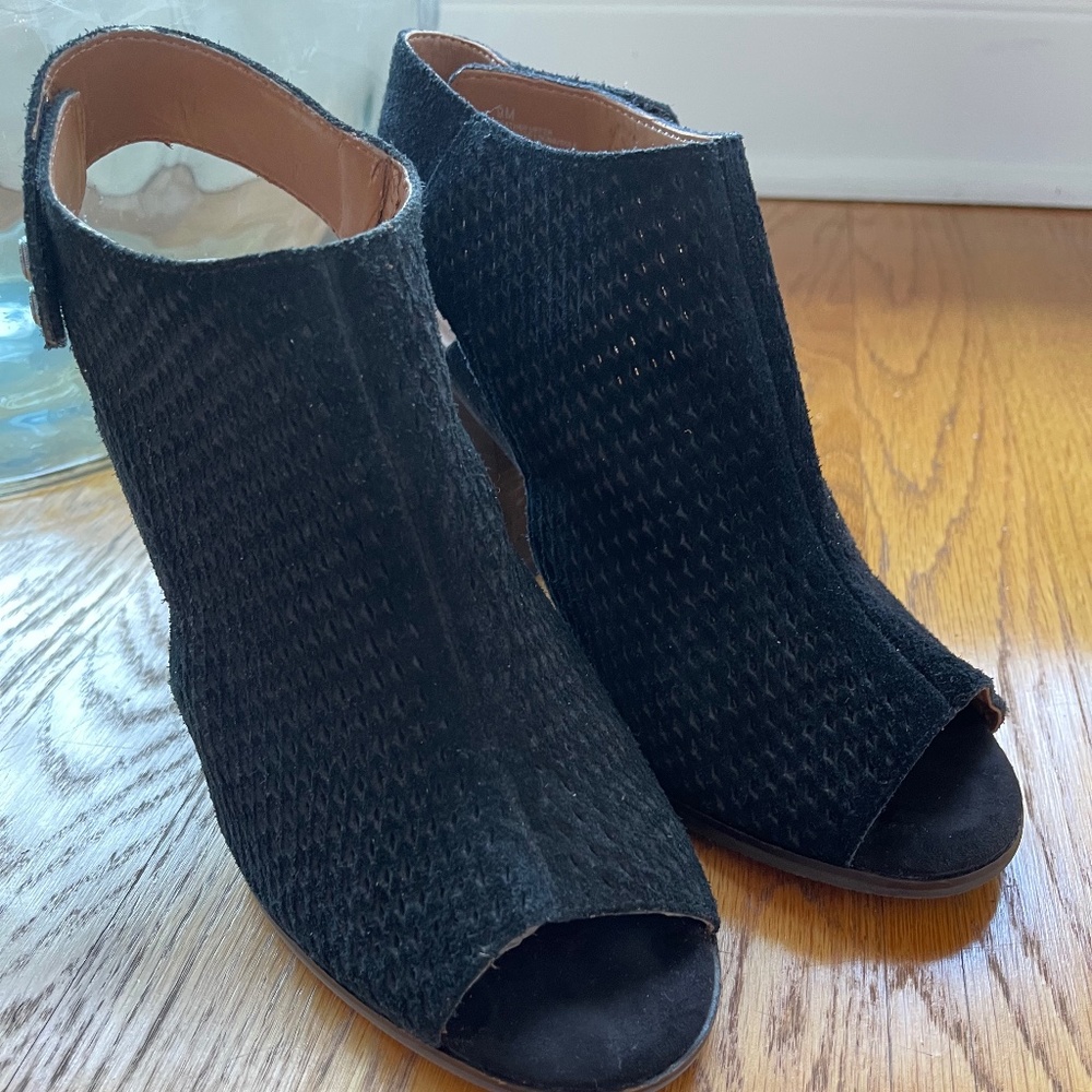 leather/suede heels